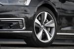 Audi A8 L 60 TFSI e Quattro 2020 года (UK)